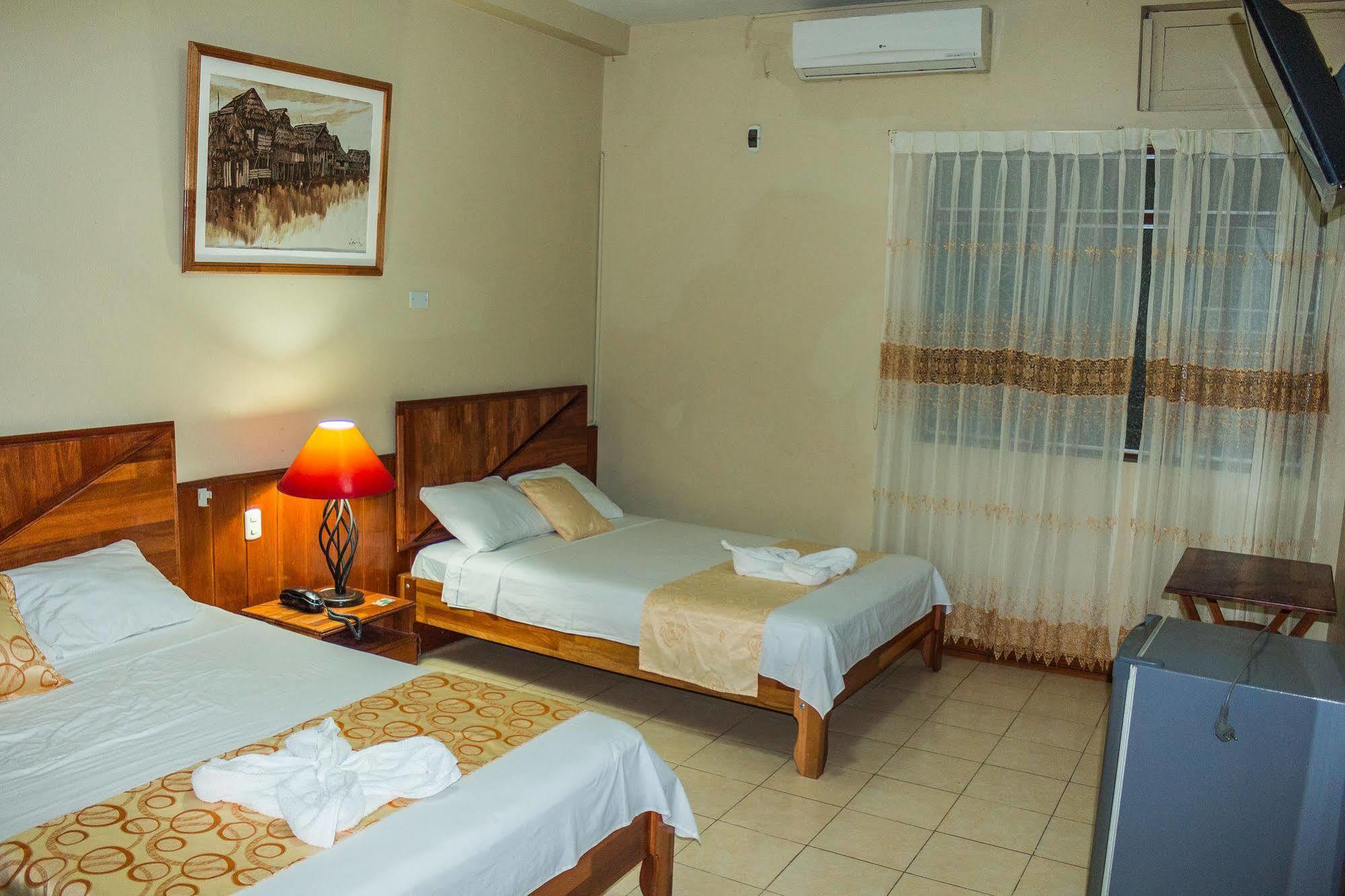 Hotel Golden Star Iquitos Eksteriør bilde