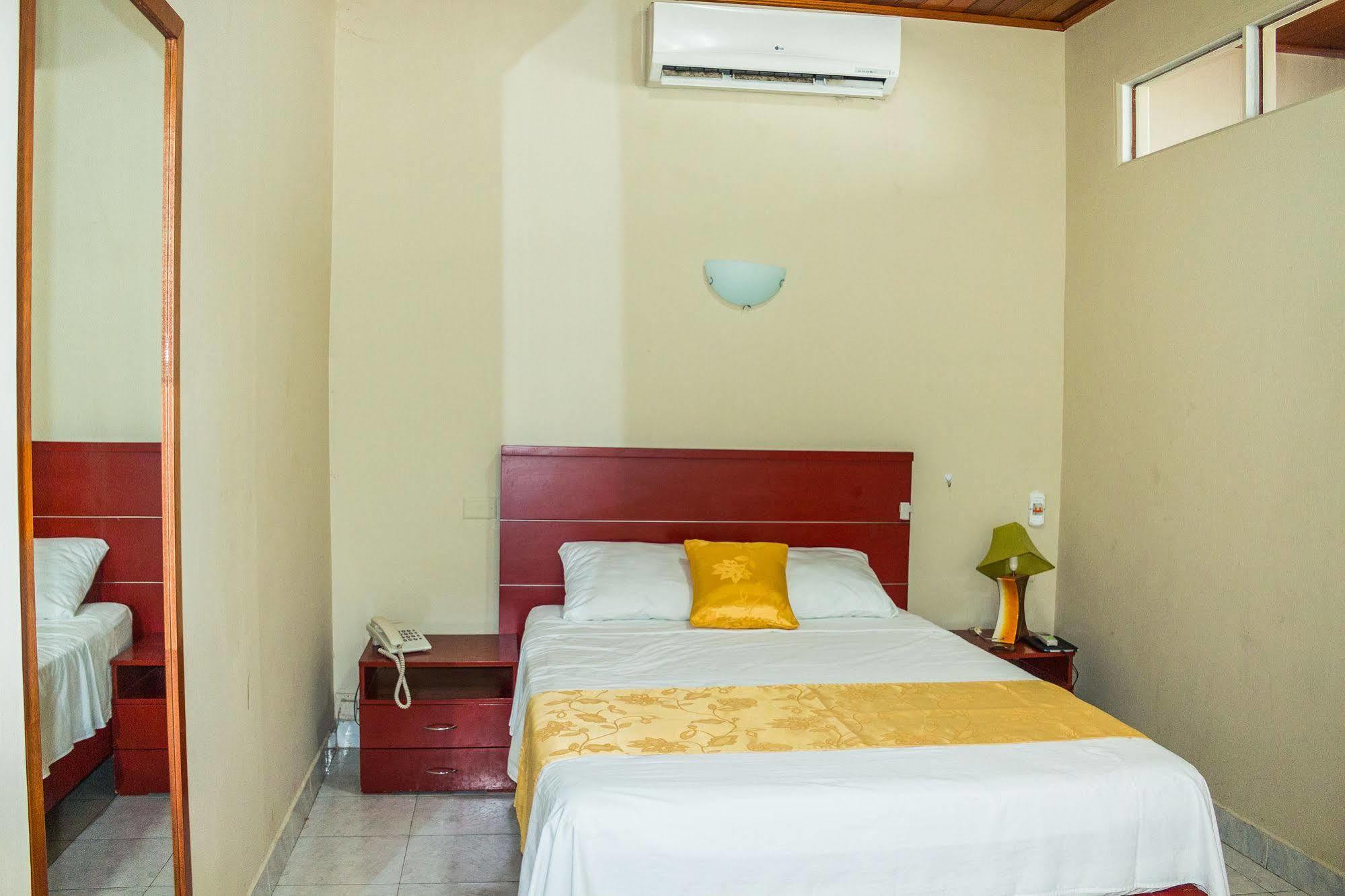 Hotel Golden Star Iquitos Eksteriør bilde
